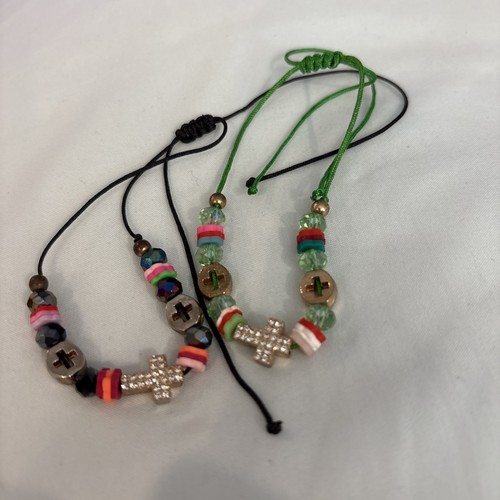 Due bracciali multicolore