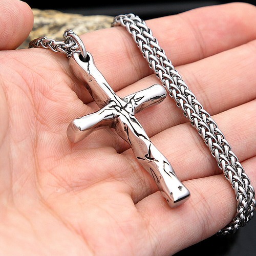 Collana uomo con ciondolo