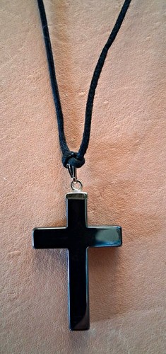 Collana con ciondolo croce