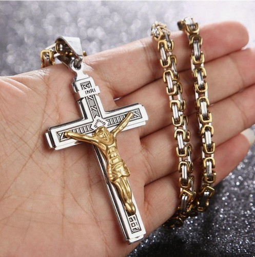 Collana con ciondolo croce